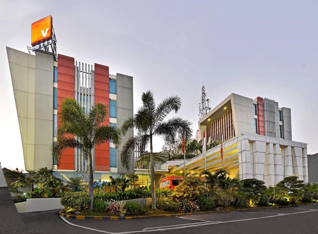 V Hotel & Residence Bandung Exterior photo